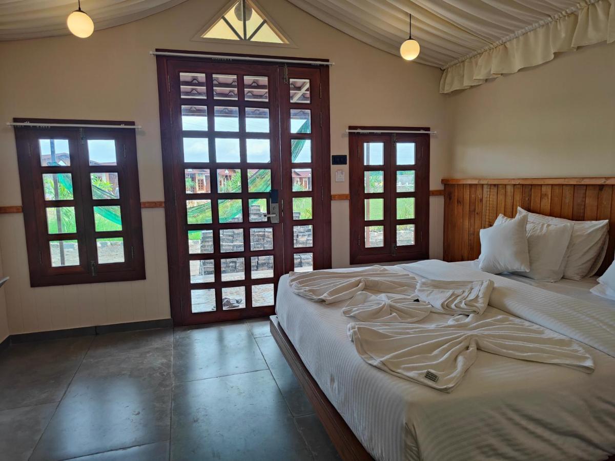 Nirvana Resort And Restaurant Garudeshwar Exteriér fotografie